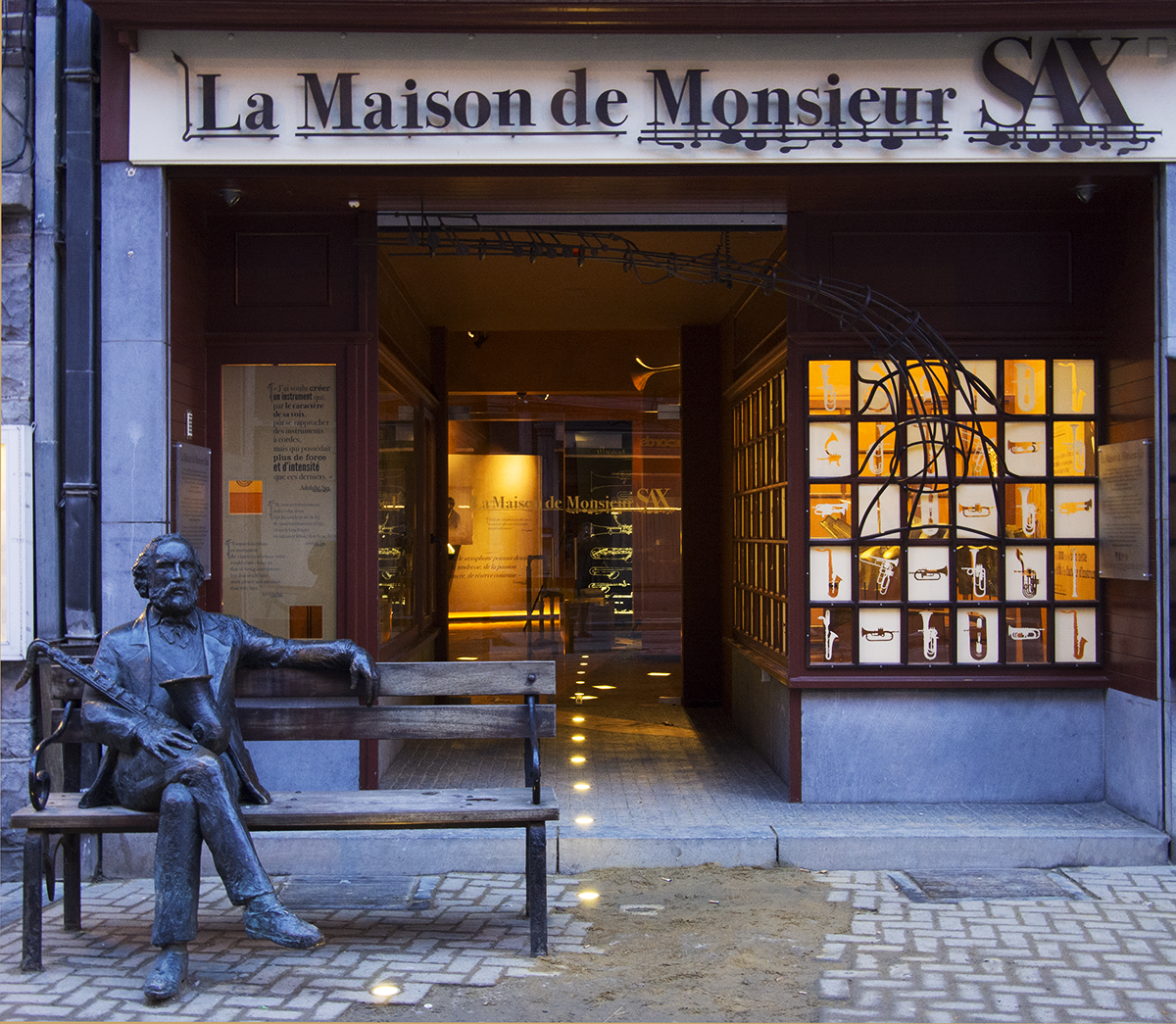 Banc de Monsieur Sax©Roland Jelli-AIAS